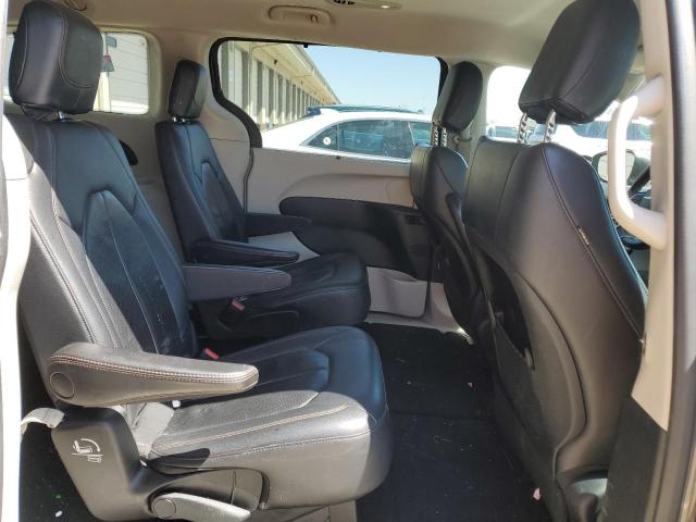 2C4RC1BG9JR120000 - 2018 CHRYSLER PACIFICA TOURING L GRAY photo 11