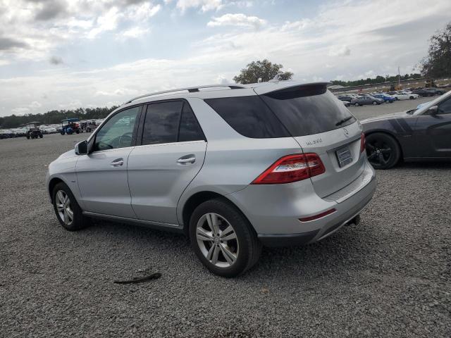 4JGDA5HB9CA063531 - 2012 MERCEDES-BENZ ML 350 4MATIC SILVER photo 2