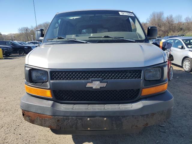 1GAGG25VX51221108 - 2005 CHEVROLET EXPRESS G2 BEIGE photo 5