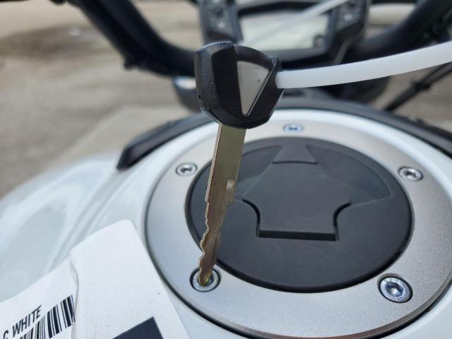 JKAENEC14JDA01474 - 2018 KAWASAKI EN650 C WHITE photo 8