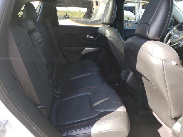 1C4PJMBB2JD619243 - 2018 JEEP CHEROKEE TRAILHAWK WHITE photo 11