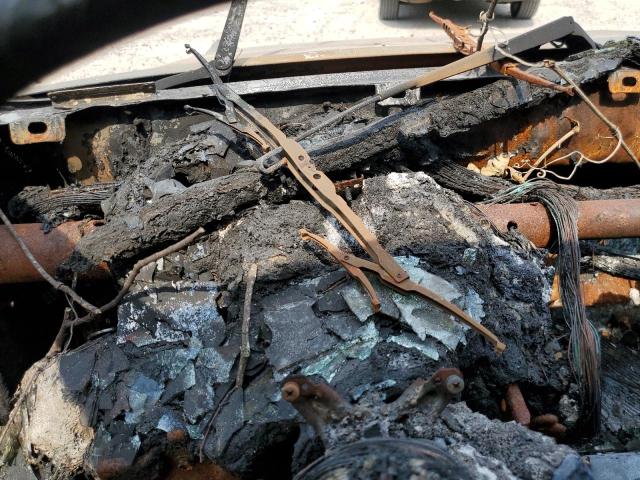 1Y1SK52801Z405142 - 2001 CHEVROLET GEO PRIZM BASE TAN photo 9