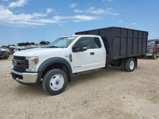 1FD0X5GT6JEB99001 - 2018 FORD F550 SUPER DUTY WHITE photo 1