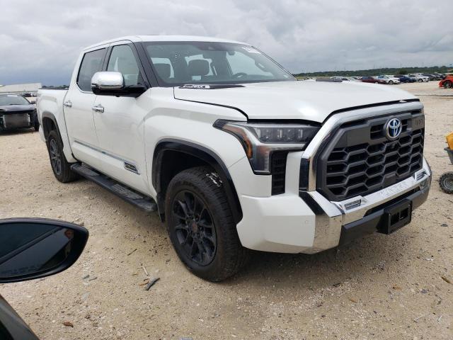 5TFMC5DB3PX013862 - 2023 TOYOTA TUNDRA CREWMAX PLATINUM Weiß Foto 4