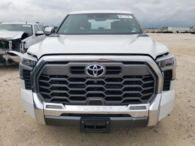 5TFMC5DB3PX013862 - 2023 TOYOTA TUNDRA CREWMAX PLATINUM WHITE photo 5