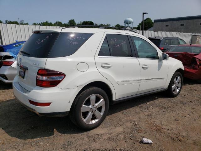 4JGBB8GB5BA683881 - 2011 MERCEDES-BENZ ML 350 4MATIC WHITE photo 3