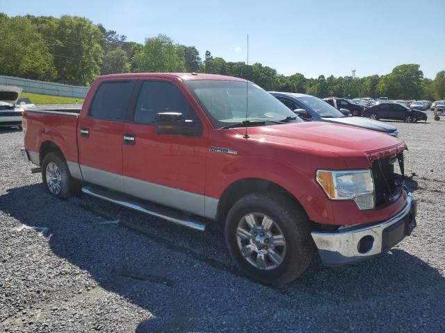 1FTEW1C82AFD71252 - 2010 FORD F150 XLT SUPERCREW RED photo 4