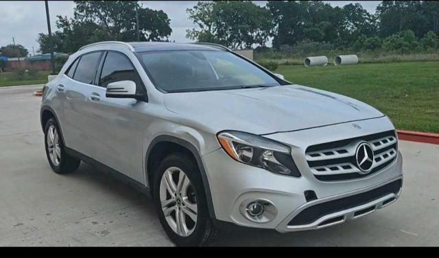 WDCTG4EB0KJ584160 - 2019 MERCEDES-BENZ GLA 250 GRAY photo 1