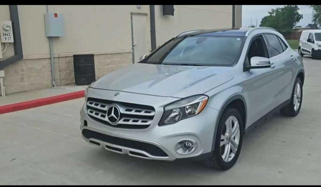 WDCTG4EB0KJ584160 - 2019 MERCEDES-BENZ GLA 250 GRAY photo 2