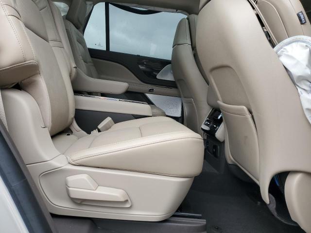 5LM5J7XCXNGL02043 - 2022 LINCOLN AVIATOR RESERVE CREAM photo 11