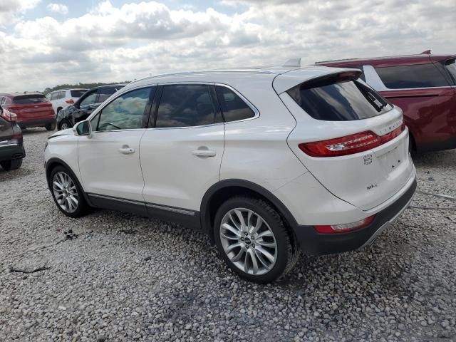 5LMCJ3C98HUL34909 - 2017 LINCOLN MKC RESERVE WHITE photo 2