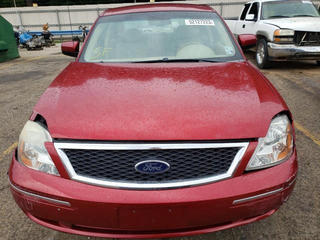 1FAHP271X5G133829 - 2005 FORD FIVE HUNDR SEL RED photo 5