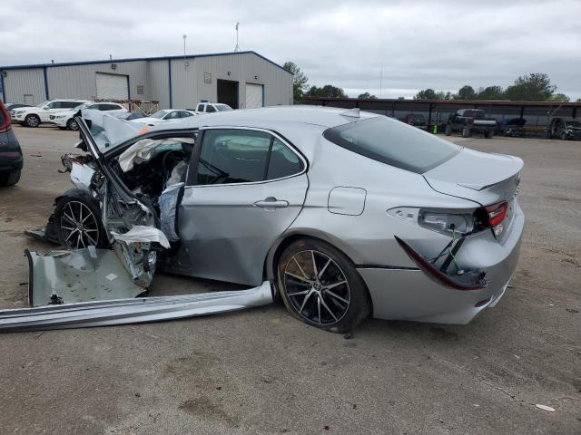 4T1G11AK1PU749230 - 2023 TOYOTA CAMRY SE NIGHT SHADE SILVER photo 2