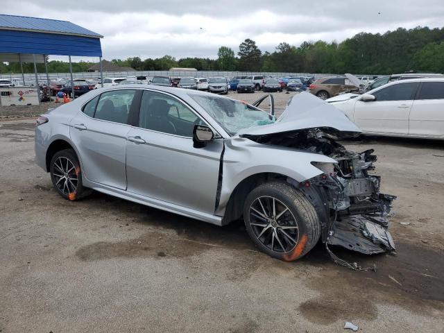 4T1G11AK1PU749230 - 2023 TOYOTA CAMRY SE NIGHT SHADE SILVER photo 4