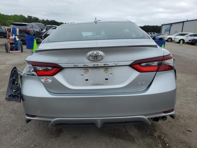 4T1G11AK1PU749230 - 2023 TOYOTA CAMRY SE NIGHT SHADE SILVER photo 6