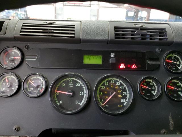 1FUJGLDR9BSAU1725 - 2011 FREIGHTLINER CASCADIA 1 WHITE photo 8