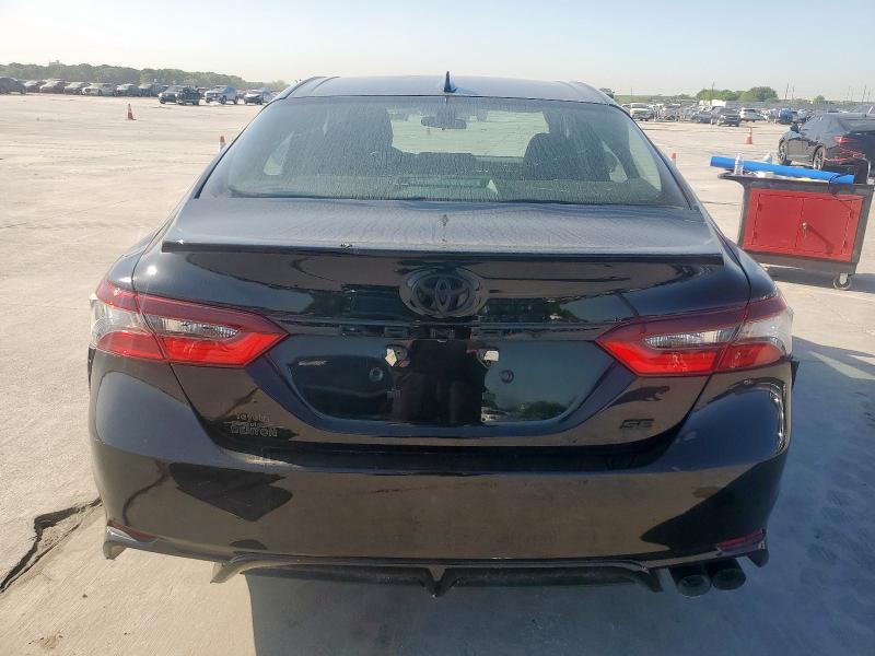 4T1G11AKXPU756578 - 2023 TOYOTA CAMRY SE NIGHT SHADE BLACK photo 6