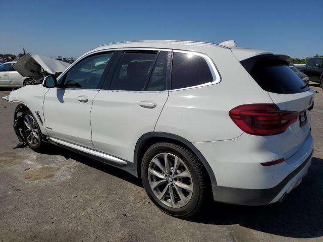 5UXTR9C58JLC79777 - 2018 BMW X3 XDRIVE30I WHITE photo 2