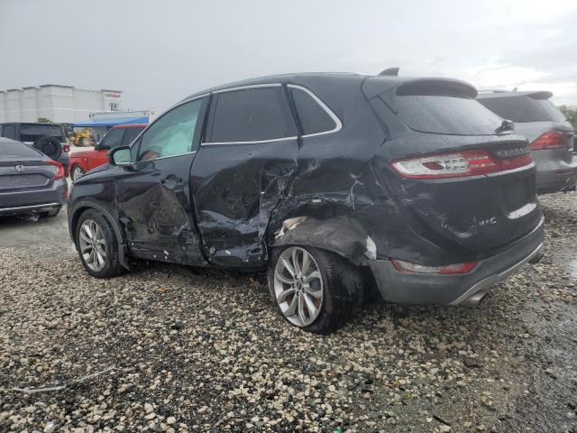 5LMCJ2C98GUJ12282 - 2016 LINCOLN MKC SELECT Schwarz Foto 2