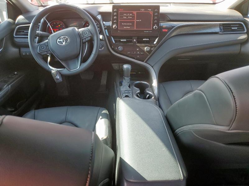 4T1K61AK1NU071765 - 2022 TOYOTA CAMRY XSE Rojo foto 8