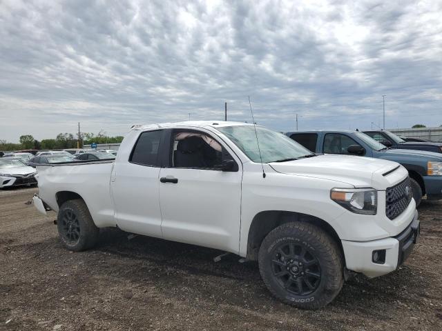 5TFUW5F17KX841255 - 2019 TOYOTA TUNDRA DOUBLE CAB SR/SR5 WHITE photo 4