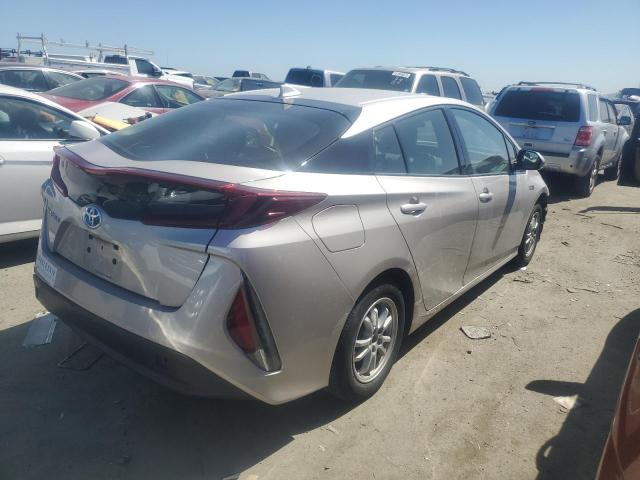 JTDKARFP6J3084064 - 2018 TOYOTA PRIUS PRIM Silber Foto 3