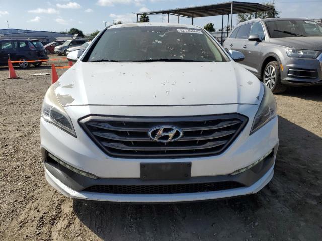 5NPE34AF7FH067116 - 2015 HYUNDAI SONATA SPORT WHITE photo 5