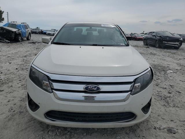 3FAHP0HA8CR102474 - 2012 FORD FUSION SE WHITE photo 5