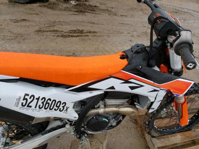 VBKSXP431PM270714 - 2023 KTM 350 SX-F ORANGE photo 5