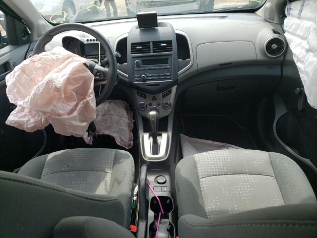 1G1JA5SH6G4152782 - 2016 CHEVROLET SONIC LS ნაცრისფერი ფოტო 8