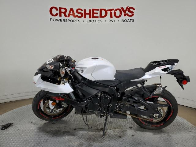 JS1GR7MA0K7100068 - 2019 SUZUKI GSX-R750 WHITE photo 3