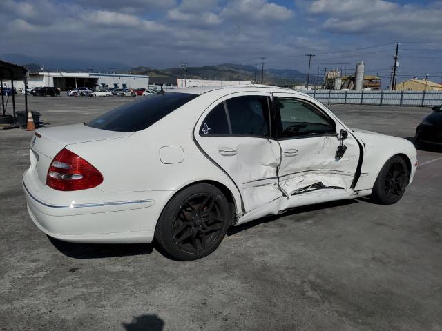 WDBUF65JX4A550910 - 2004 MERCEDES-BENZ E 320 WHITE photo 3