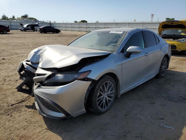 4T1G11AK3PU087635 - 2023 TOYOTA CAMRY SE NIGHT SHADE SILVER photo 1