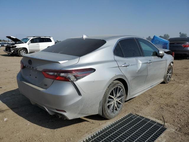 4T1G11AK3PU087635 - 2023 TOYOTA CAMRY SE NIGHT SHADE SILVER photo 3