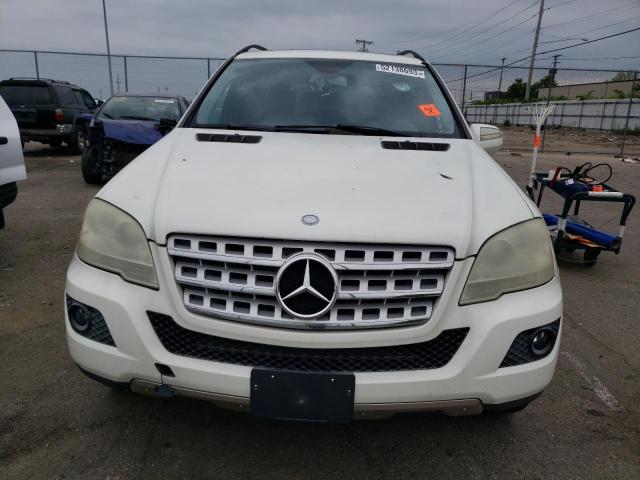 4JGBB8GB2AA609526 - 2010 MERCEDES-BENZ ML 350 4MATIC WHITE photo 5