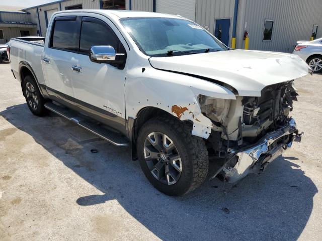 1N6AA1ED6MN512094 - 2021 NISSAN TITAN SV WHITE photo 4