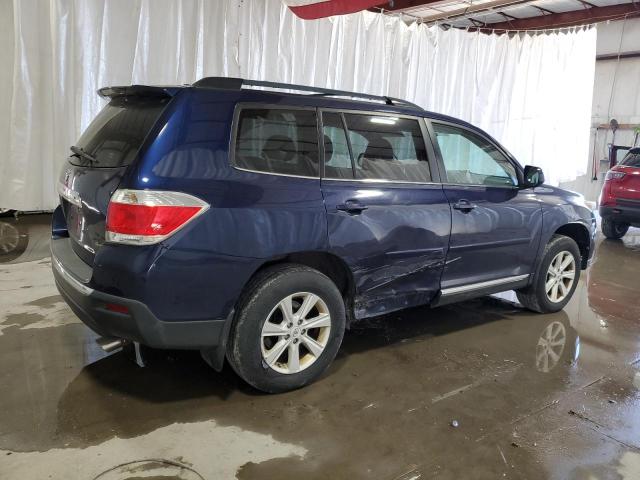 5TDBK3EH3BS077237 - 2011 TOYOTA HIGHLANDER BASE BLUE photo 3