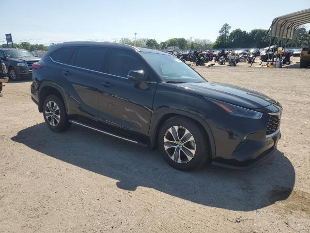 5TDGZRBH3NS595250 - 2022 TOYOTA HIGHLANDER XLE BLACK photo 4