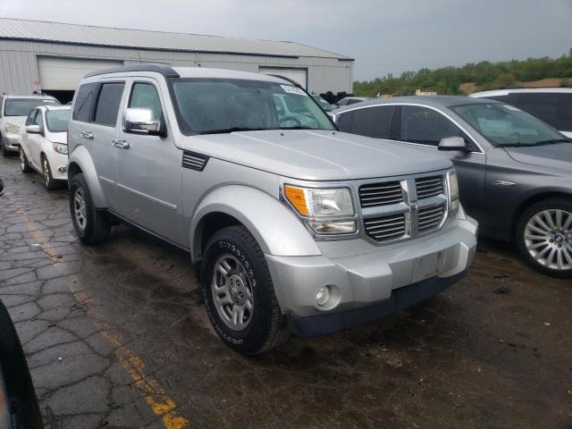 1D4PT2GK4BW525400 - 2011 DODGE NITRO SE GRAY photo 4