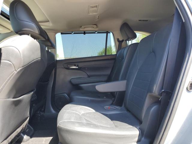 5TDGZRAH4LS007872 - 2020 TOYOTA HIGHLANDER XLE 银色 照片 11