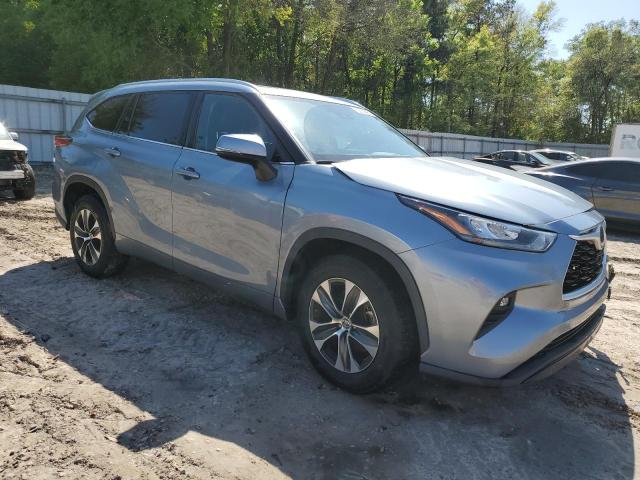 5TDGZRAH4LS007872 - 2020 TOYOTA HIGHLANDER XLE 银色 照片 4