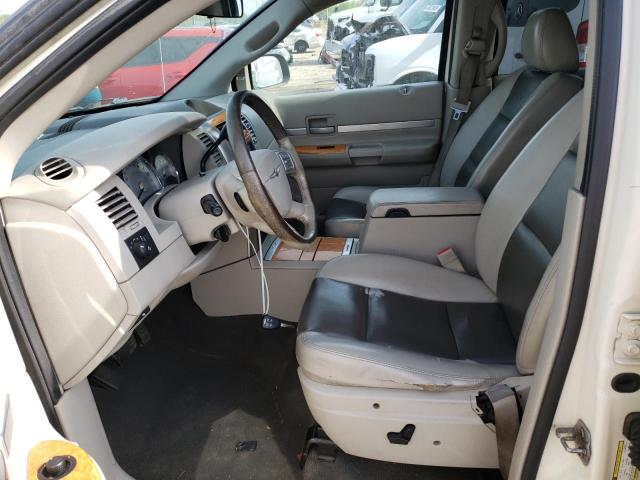 1A8HW58NX8F151251 - 2008 CHRYSLER ASPEN LIMITED კრემისფერი ფოტო 7