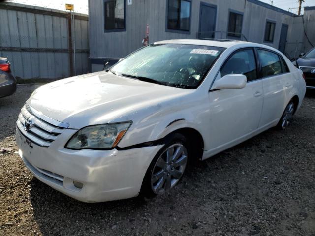 4T1BK36B06U103803 - 2006 TOYOTA AVALON XL WHITE photo 1