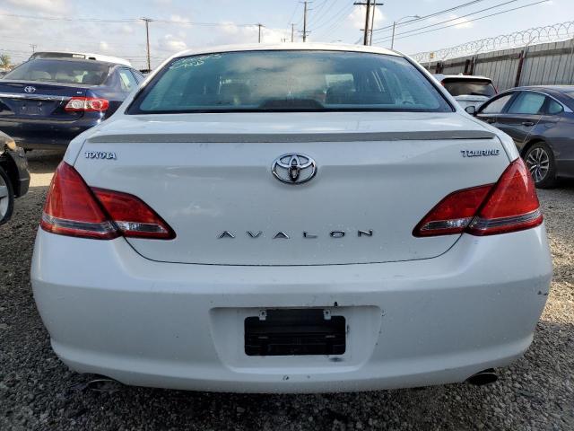 4T1BK36B06U103803 - 2006 TOYOTA AVALON XL WHITE photo 6