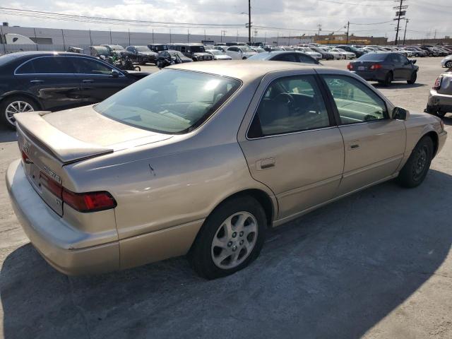 JT2BF28K5W0117759 - 1998 TOYOTA CAMRY LE GOLD photo 3