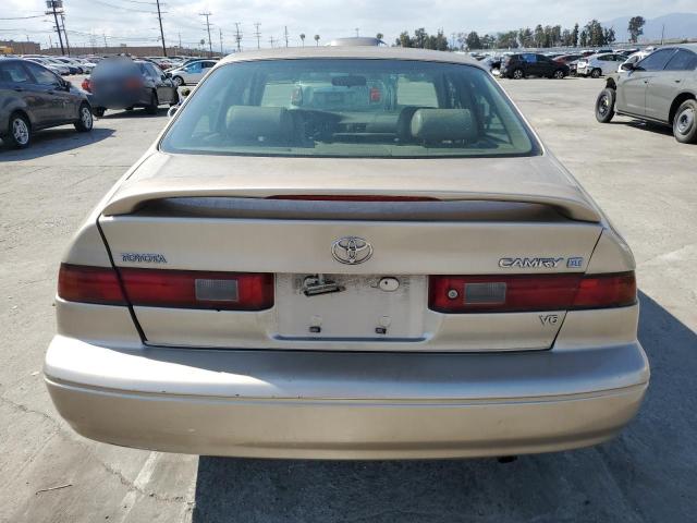 JT2BF28K5W0117759 - 1998 TOYOTA CAMRY LE GOLD photo 6
