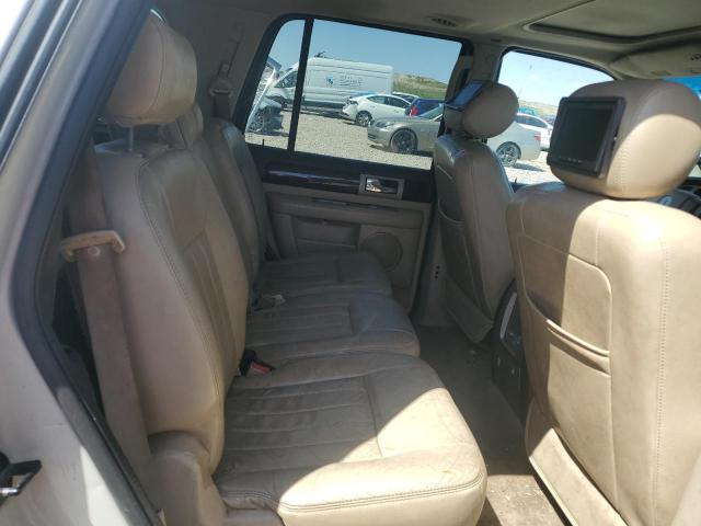 5LMFU27505LJ10556 - 2005 LINCOLN NAVIGATOR 白色 照片 11