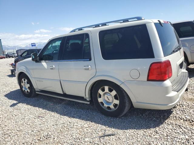 5LMFU27505LJ10556 - 2005 LINCOLN NAVIGATOR WHITE photo 2