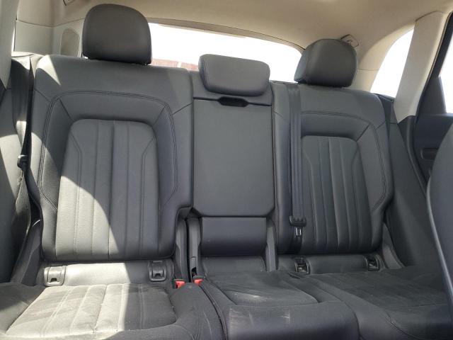 WA1CNAFY6J2146100 - 2018 AUDI Q5 PRESTIGE GRAY photo 10