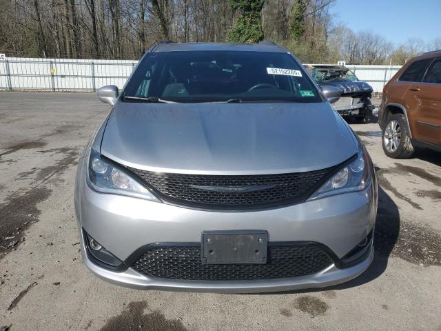 2C4RC1FG3JR356748 - 2018 CHRYSLER PACIFICA TOURING PLUS 灰色 照片 5